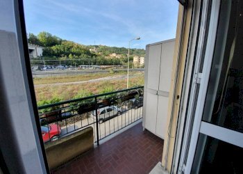 Balcone - Appartamento via Sardorella, 53, Genova (zona Bolzaneto) - foto 9