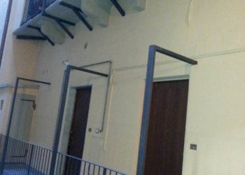 Facciata - One-room apartment via Giuseppe Barbaroux, 18, Torino (neighborhood Centro) - photo 21