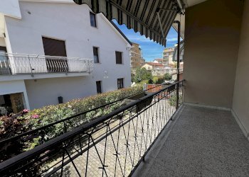 primo balcone - Casa indipendente Via Pignari, 5, Saluzzo - foto 37