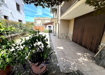 accesso garage - Casa indipendente Via Pignari, 5, Saluzzo - foto 50