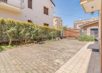 cortile - Independent house Via Pignari, 5, Saluzzo - photo 4