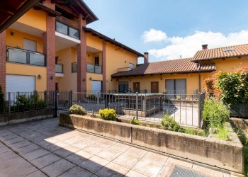 Villa via Colajanni, 9, Bagnolo Piemonte - foto 1