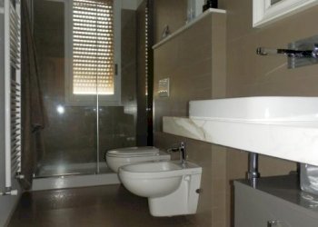 Quadrilocale Savona (zona Valloria) - foto 10