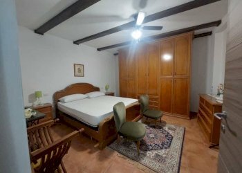 Camera da letto - Villa via Borgonuovo, Azzano d'Asti - foto 5