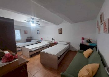 Camera da letto - Villa via Borgonuovo, Azzano d'Asti - photo 9