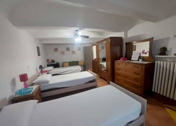 Camera da letto - Villa via Borgonuovo, Azzano d'Asti - foto 10