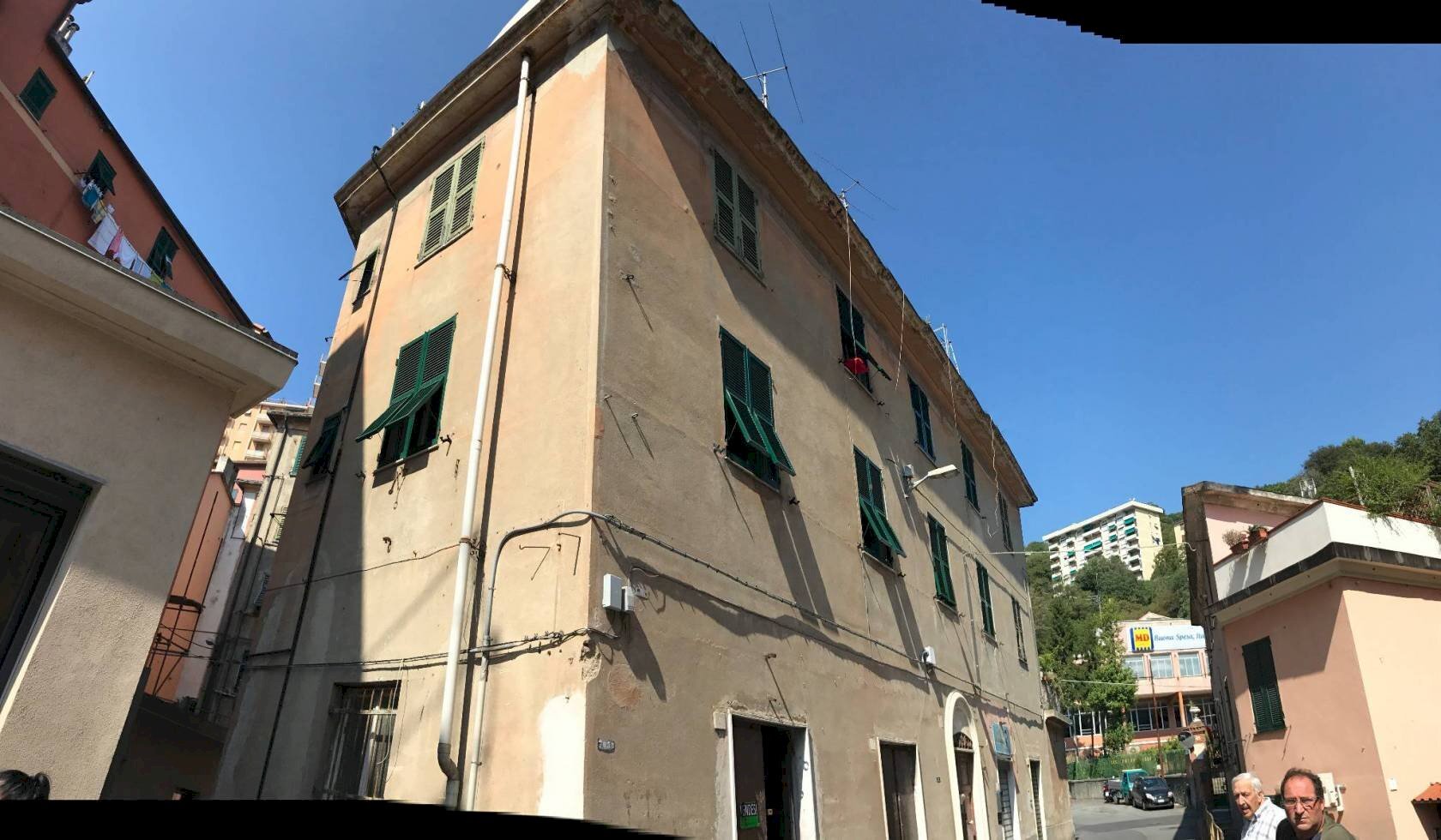 palazzina - Shop Passo Bascione, Genova (neighborhood Marassi) - photo 1