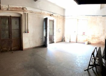 laboratorio - Shop Passo Bascione, Genova (neighborhood Marassi) - photo 3