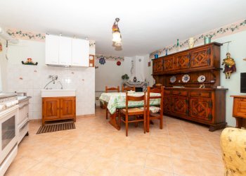 Casa indipendente via Basse, 8, Bagnolo Piemonte - foto 2