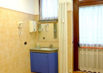 Shop Via Minghetti, Collegno - photo 17