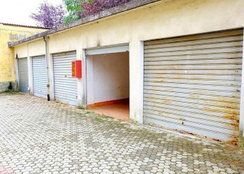 Shop Via Minghetti, Collegno - photo 44