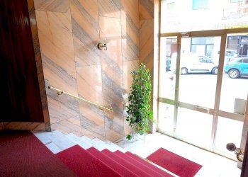 Four-room apartment Via Vandalino, Torino - photo 2