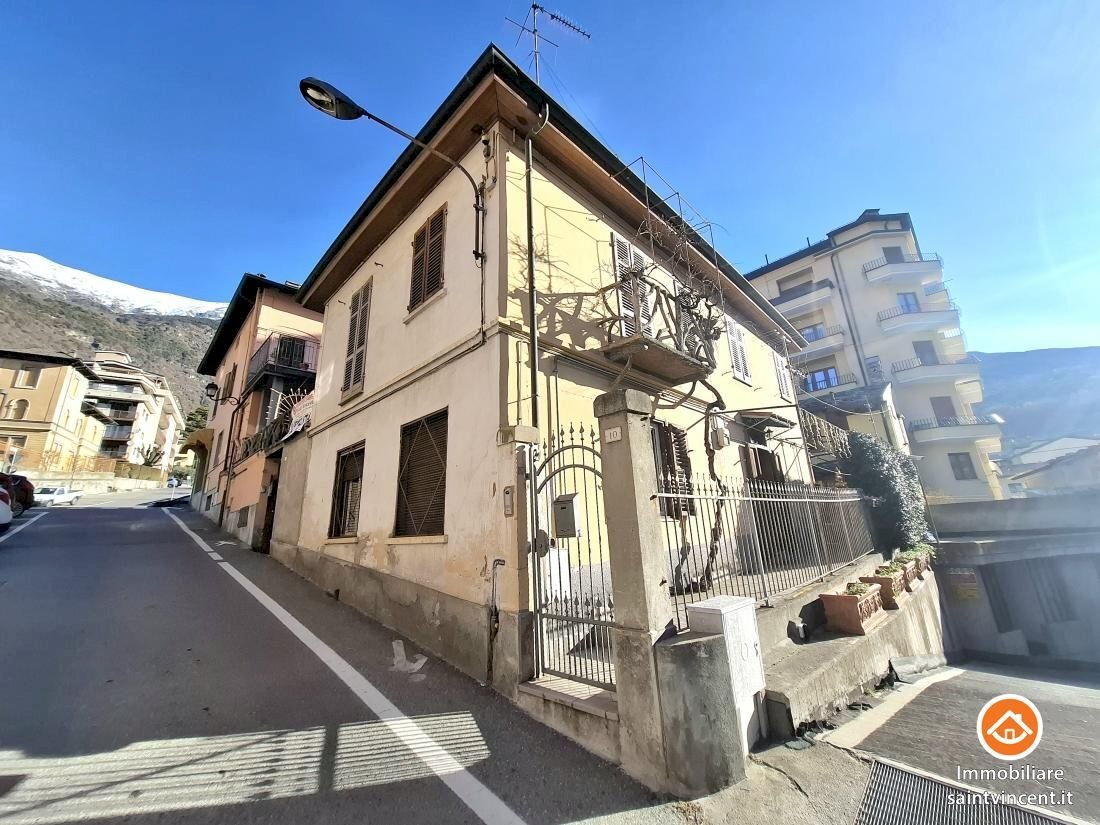 Apartment Aichino 12, Saint-Vincent - photo 1