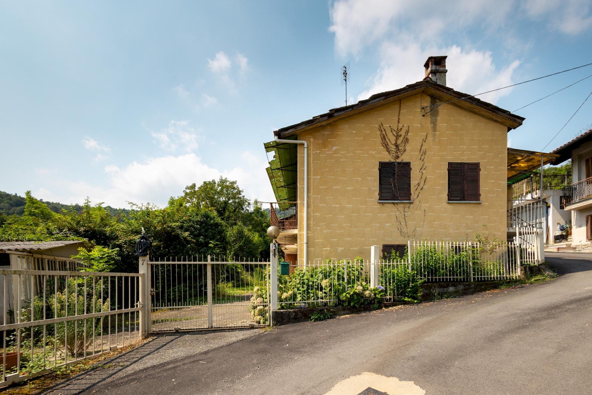 Independent house Via Bassa, 7, Bagnolo Piemonte - photo 1