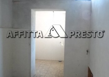 Attività Commerciale Via delle Tagliate, Lucca - foto 5