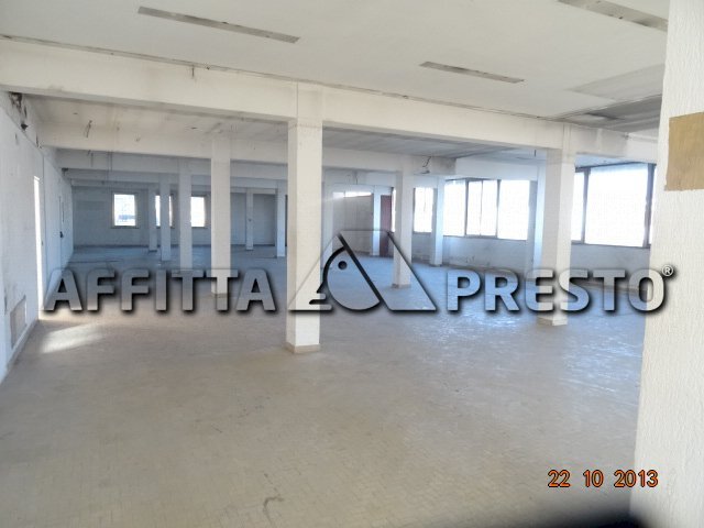 Attività Commerciale Via Romana, Lucca - foto 2