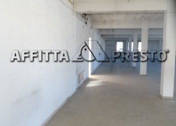 Attività Commerciale Via Romana, Lucca - foto 3