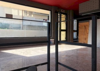 Commercial Activity via aurelia, Viareggio - photo 2