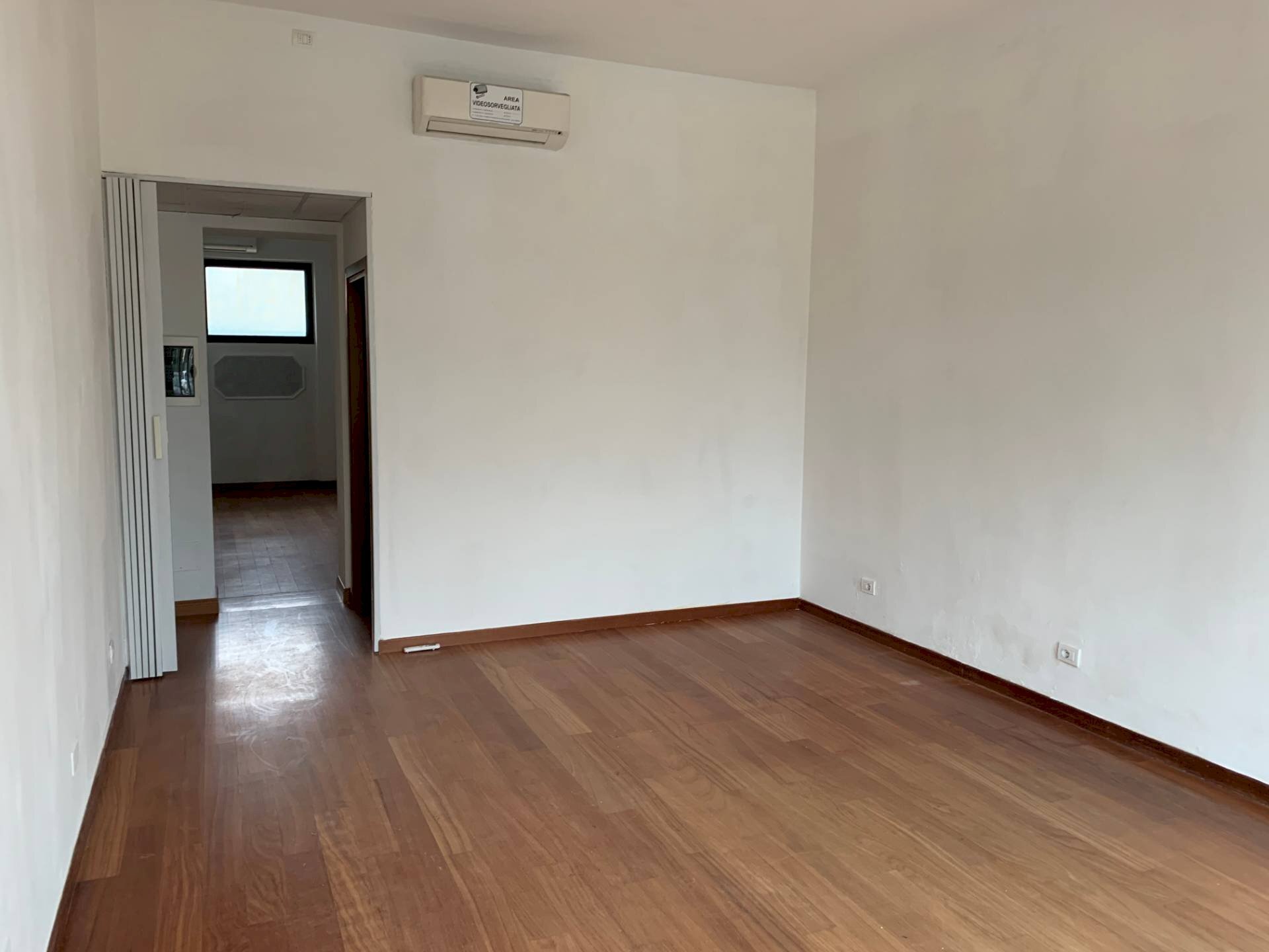 Commercial Activity via della madonnina, Capannori - photo 1