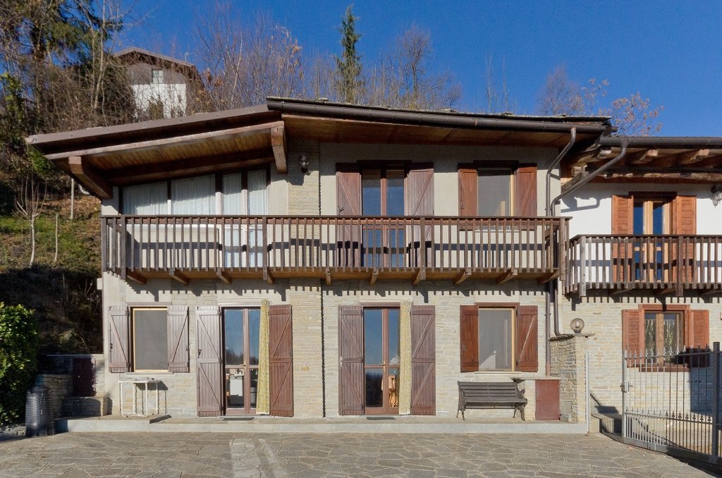 Porzione di casa Via Bergera, 101, Bagnolo Piemonte - foto 1