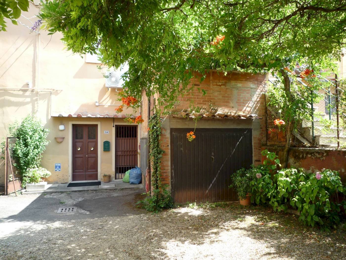 ingresso garage - Ufficio Casalfiumanese - foto 3