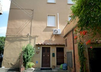 ingresso appartamento - Ufficio Casalfiumanese - foto 1