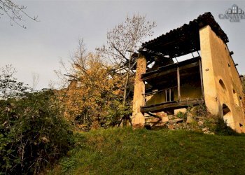 facciata - Rustico strada Provinciale di Issiglio, Issiglio - foto 1