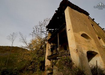 facciata - Rustico strada Provinciale di Issiglio, Issiglio - foto 2