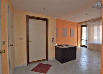 stanza - Appartamento via Galileo Galilei, 5, Cuorgnè - foto 3