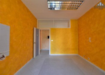 stanza - Appartamento via Galileo Galilei, 5, Cuorgnè - foto 10