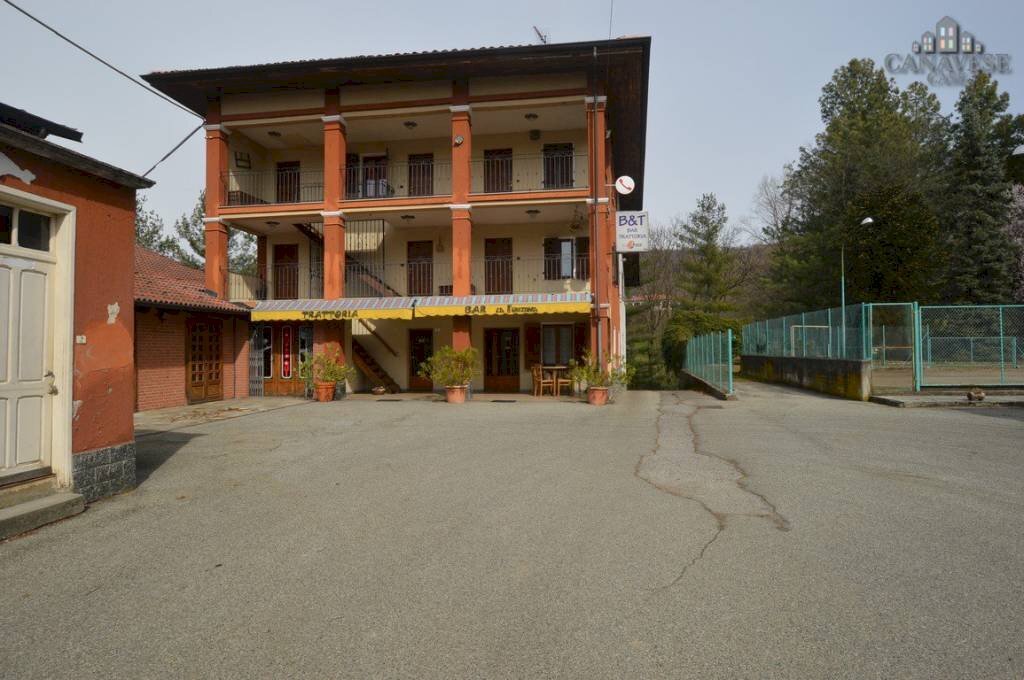 facciata - Shop via Vittorio Emanuele II, Val di Chy - photo 1