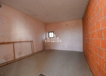 Stanza non arredata - Casa indipendente via Enzo Migliore, 49, Lessolo - foto 10