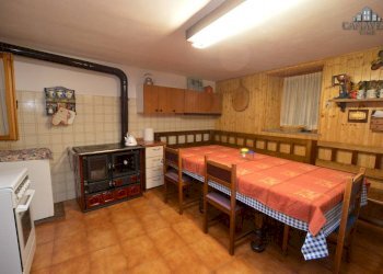 cucina - Casa indipendente via Pietro Vola, 2, Brosso - foto 4