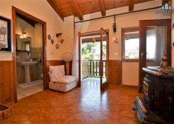 corridoio - Casa indipendente via Pietro Vola, 2, Brosso - foto 6