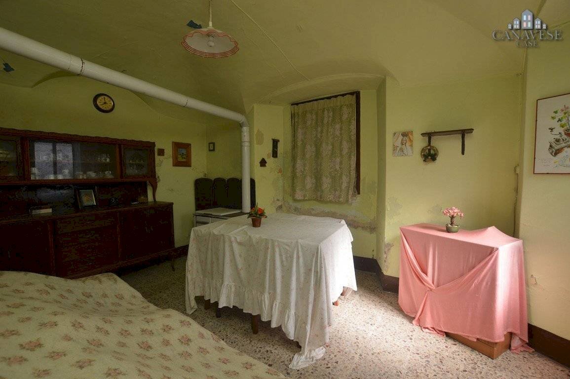 cucina - Casa indipendente via Adolfo Ghella, 38, Colleretto Castelnuovo - foto 2