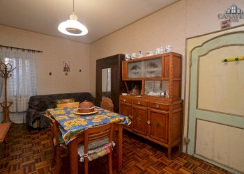 stanza - Quadrilocale piazza Azario, 3, Cuorgnè - foto 12