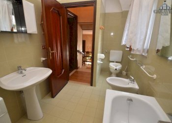 bagno - Quadrilocale piazza Azario, 3, Cuorgnè - foto 16