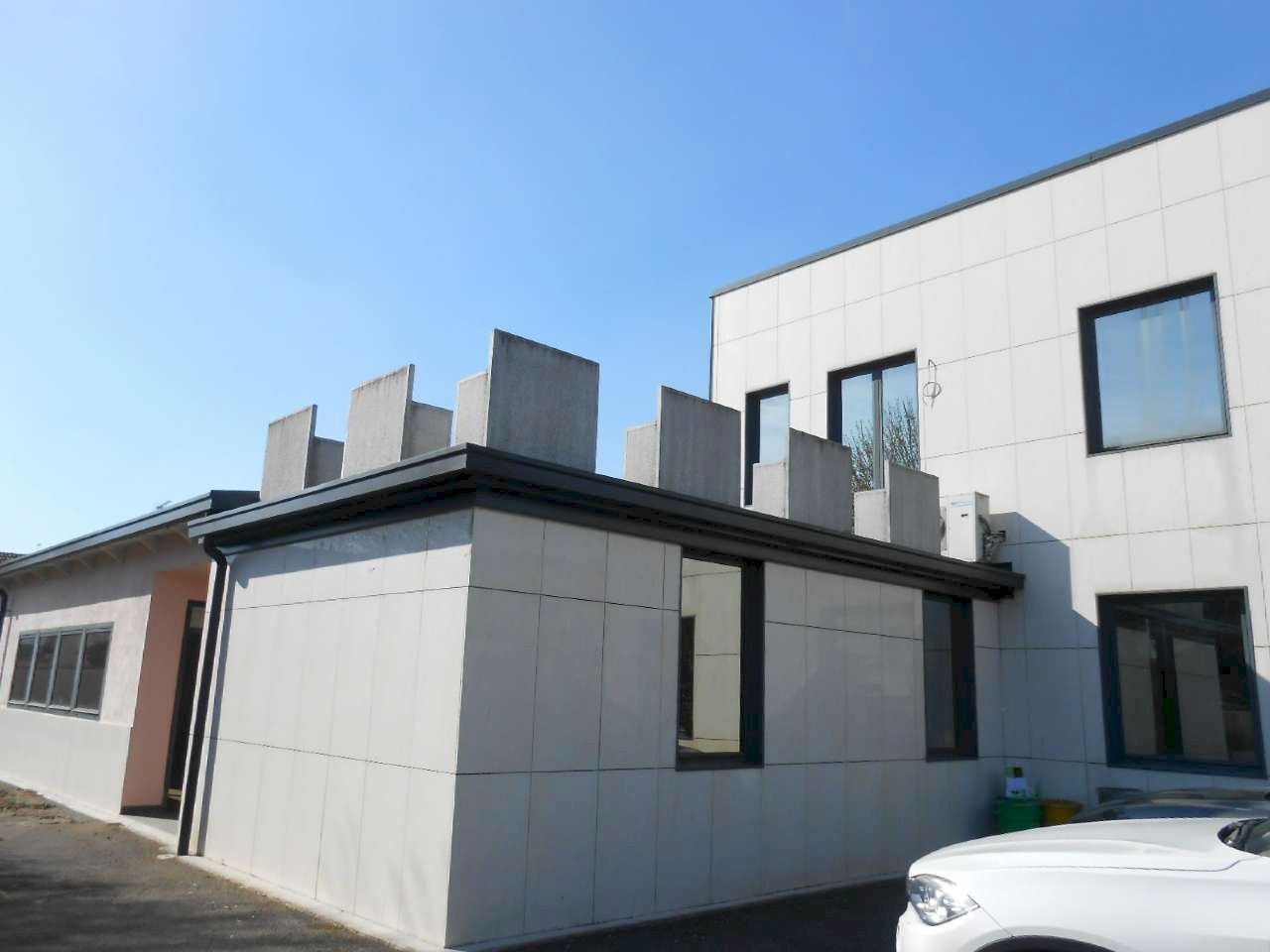 DSCN0105 - Locale Commerciale strada provinciale Strada Provinciale 415 Paullese, 19, Madignano - foto 2