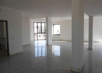 DSCN0088 - Locale Commerciale strada provinciale Strada Provinciale 415 Paullese, 19, Madignano - foto 6