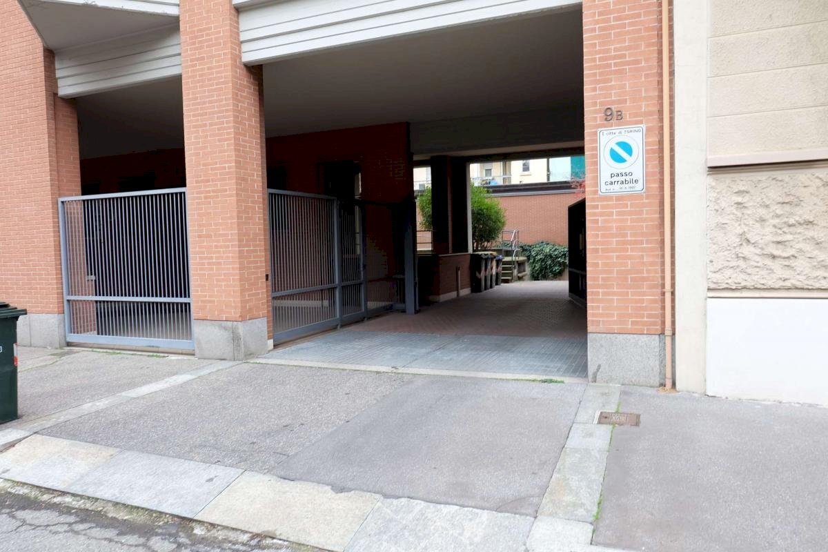 Box Via Camandona, Torino - foto 2