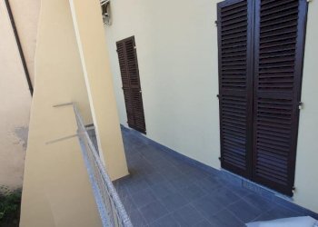 One-room apartment Via Santa Croce, Torino - photo 7