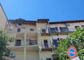 One-room apartment Via Santa Croce, Torino - photo 17