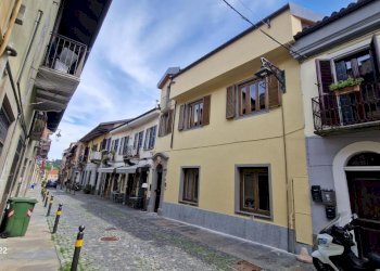One-room apartment Via Santa Croce, Torino - photo 2