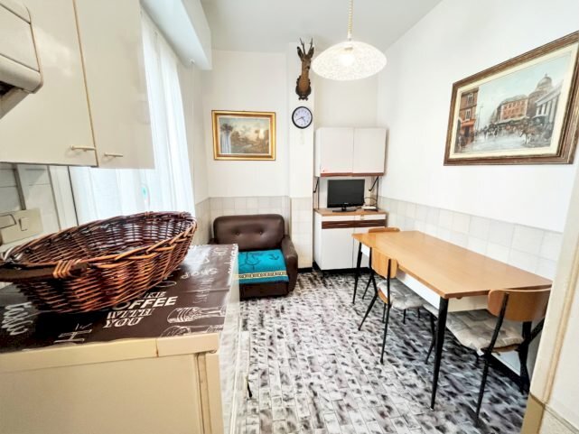 Four-room apartment Borghetto Santo Spirito - photo 2
