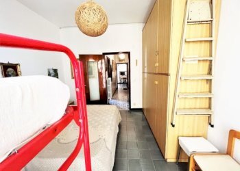 Four-room apartment Borghetto Santo Spirito - photo 15