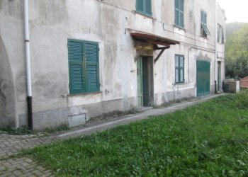Three-room apartment Ronco Scrivia - photo 1