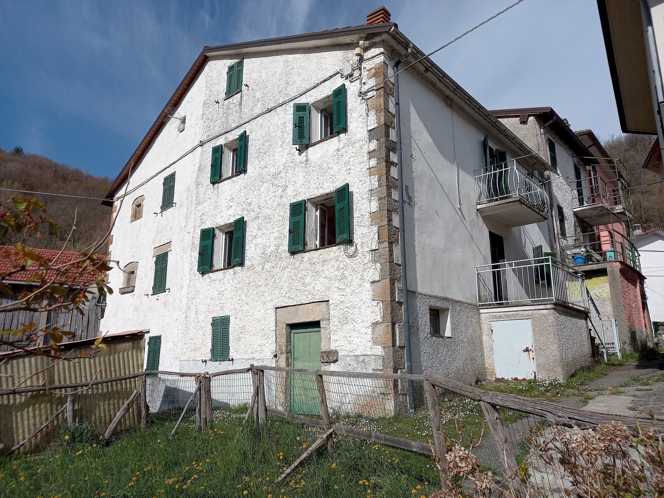 Independent house Fontanigorda - photo 1