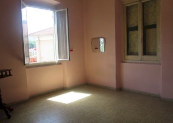 Portion of a house Ronco Scrivia - photo 6