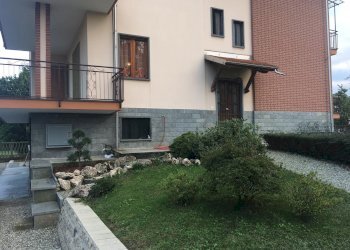 Four-room apartment Via Sant'Anna, 2, Bagnolo Piemonte - photo 3