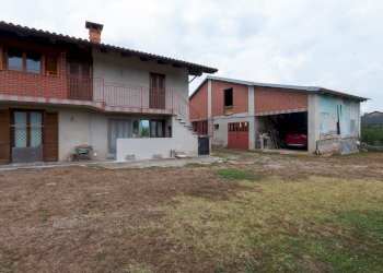 Casa indipendente Via Madonna delle Grazie , 10, Envie - foto 6